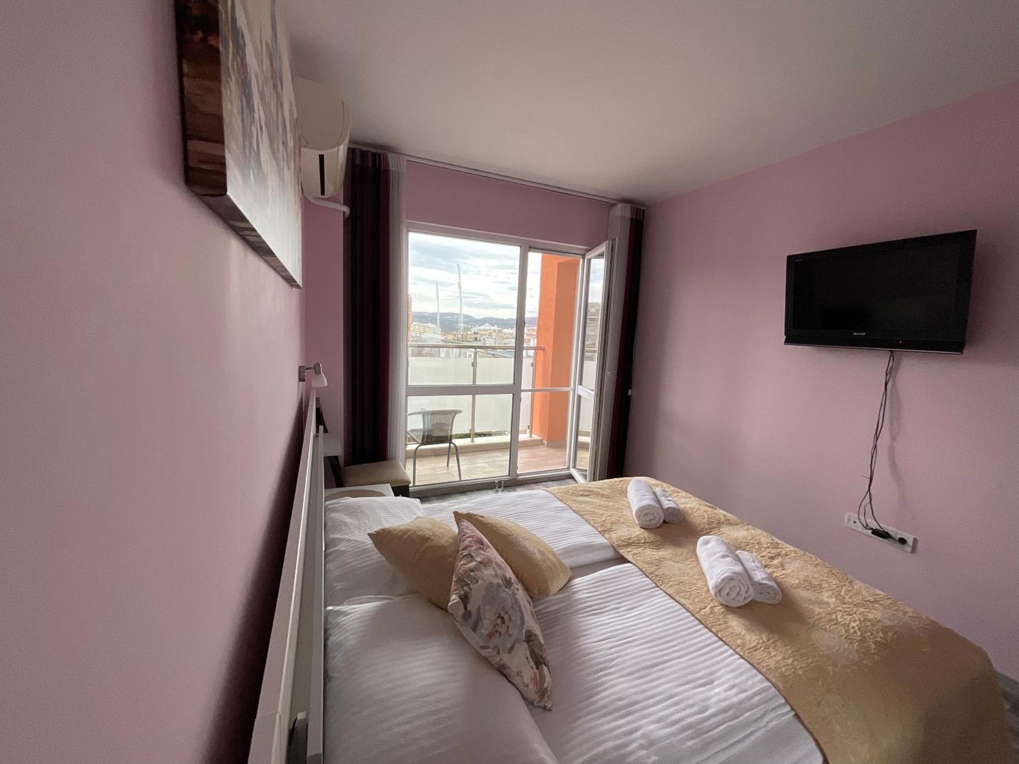 Nataly Homes เวลีคอเทอร์โนโว ภายนอก รูปภาพ